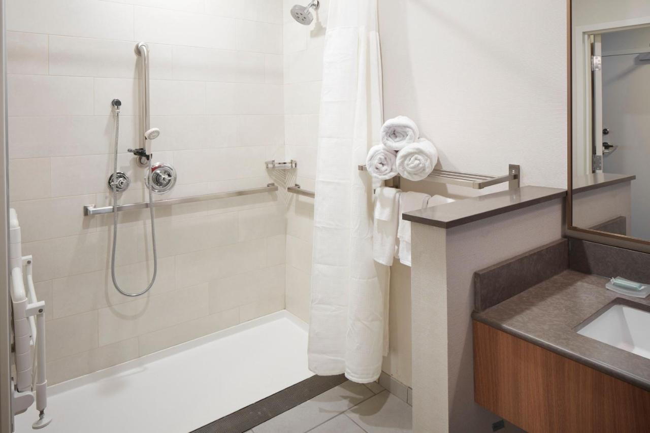 Fairfield Inn & Suites By Marriott 스토니크릭 외부 사진