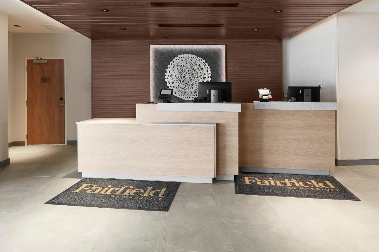 Fairfield Inn & Suites By Marriott 스토니크릭 외부 사진